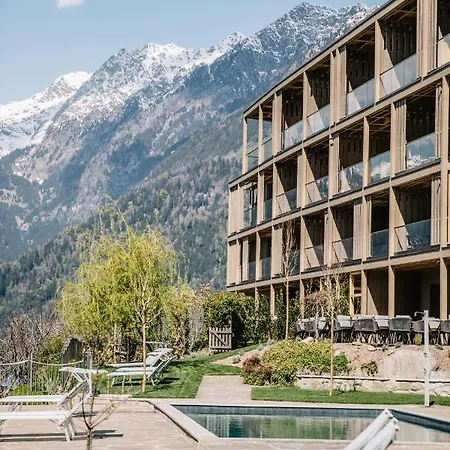 Aparthotel Panoramic Winzerhöhe 4*