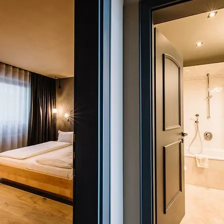 Panoramic Winzerhöhe 4*